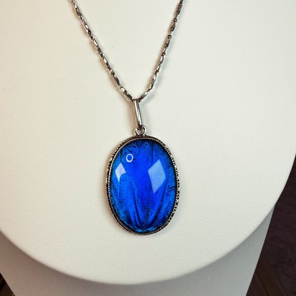 Thomas L. Mott Sterling Blue Morpho Butterfly Wing Pendant on 16″ Bar Link Chain - Picture 2 of 7